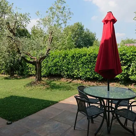 بيت ضيافة Il Carpino Bianco بويجناجو
